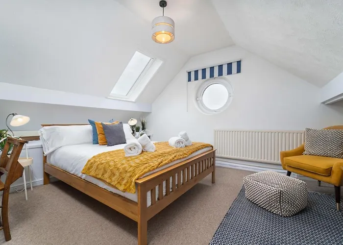 Number One - Stones Court Villa St Ives 